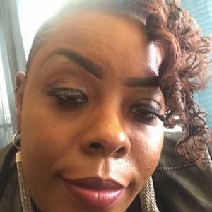 Meet your Posher, Myra